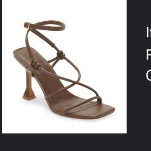 Never worn Open Edit Reggie Women's Brown Sandal